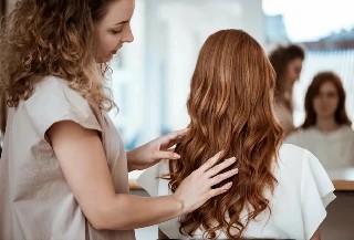 Curso Online Básico em Mega Hair Capilar